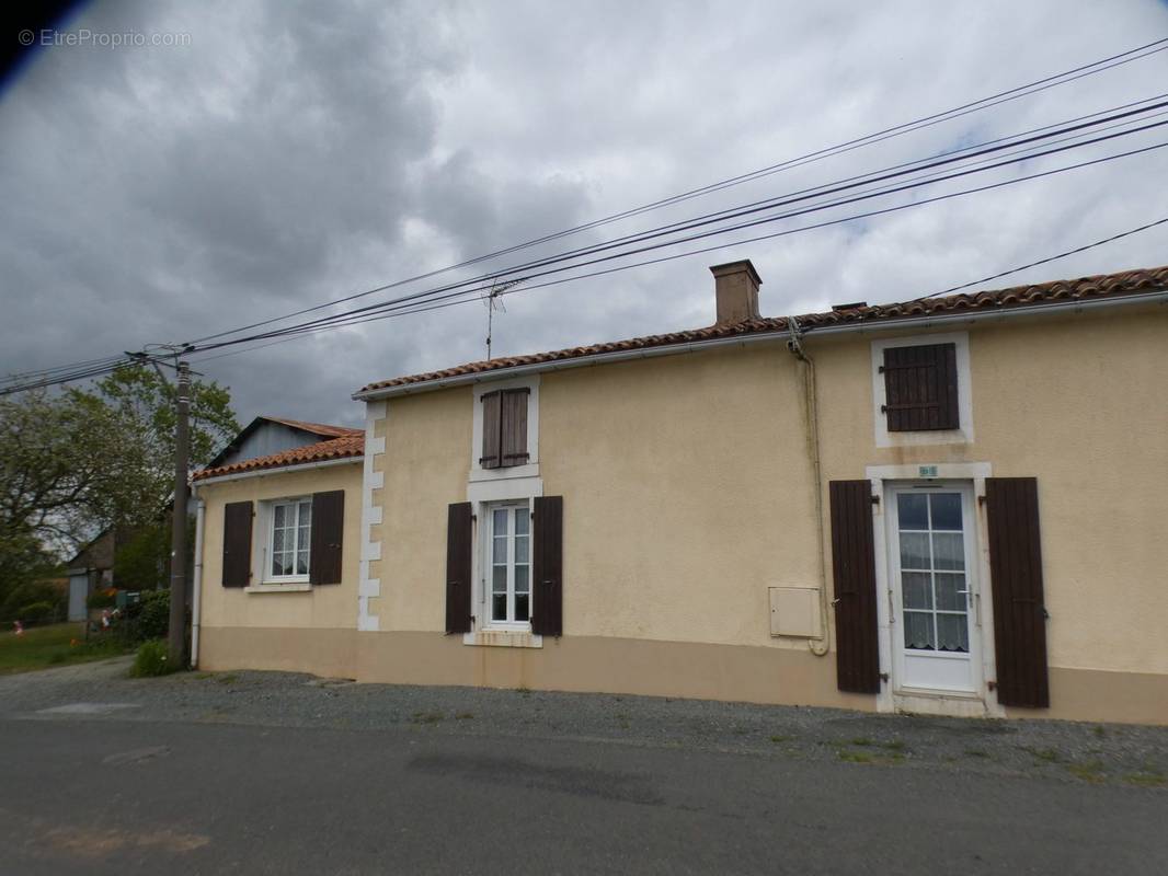 Maison à L&#039;HERMENAULT