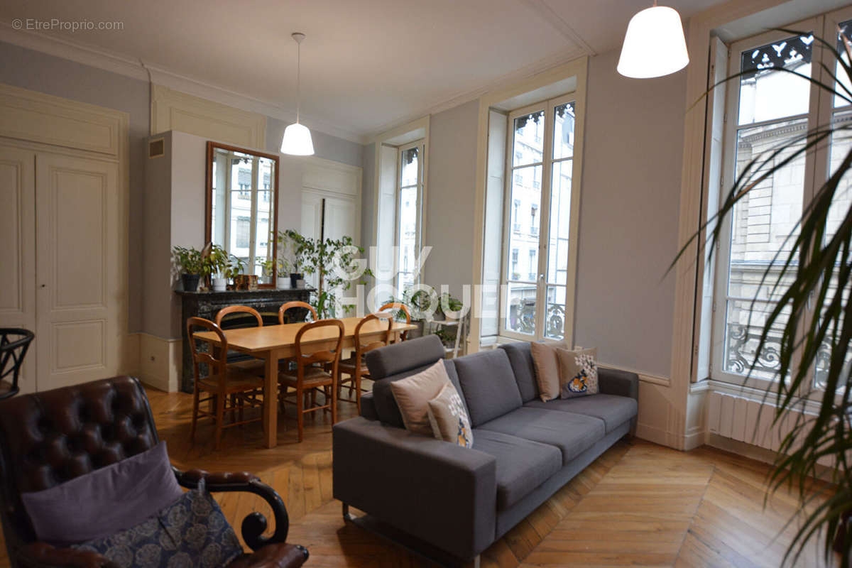 Appartement à LYON-3E