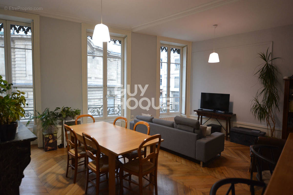 Appartement à LYON-3E