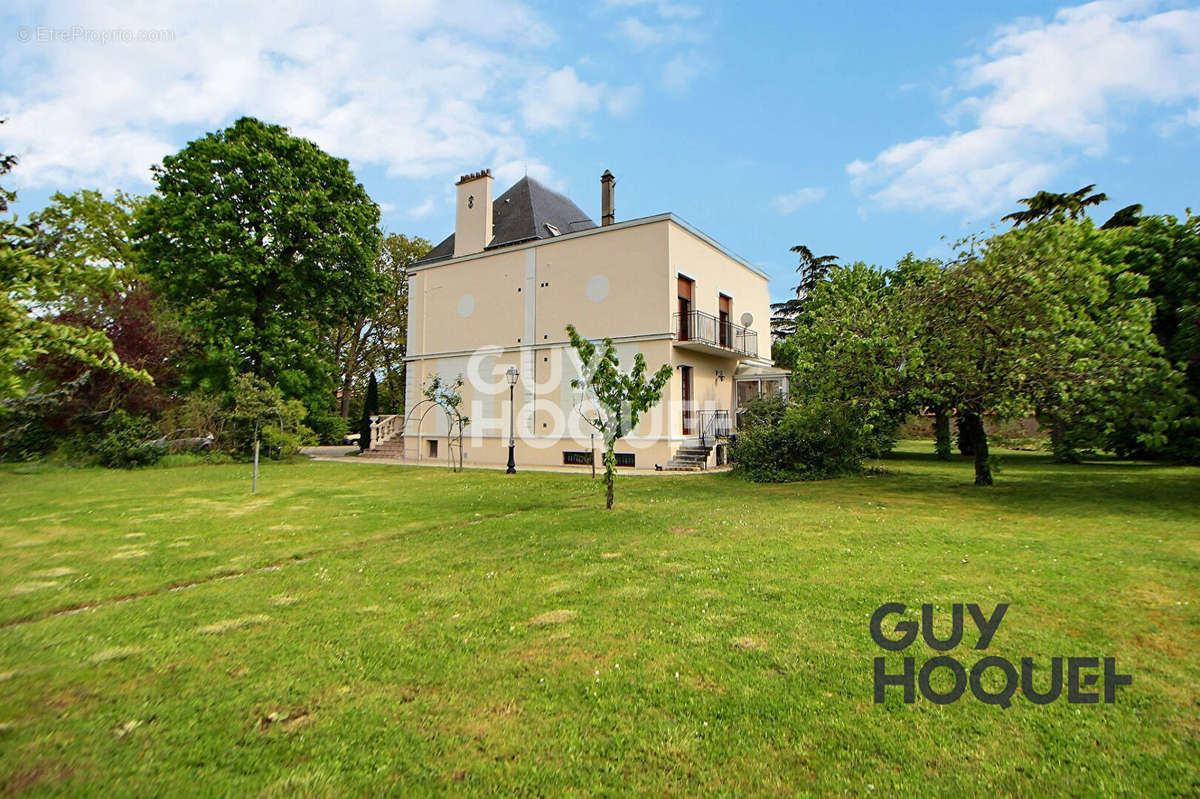 Maison à LIMEIL-BREVANNES