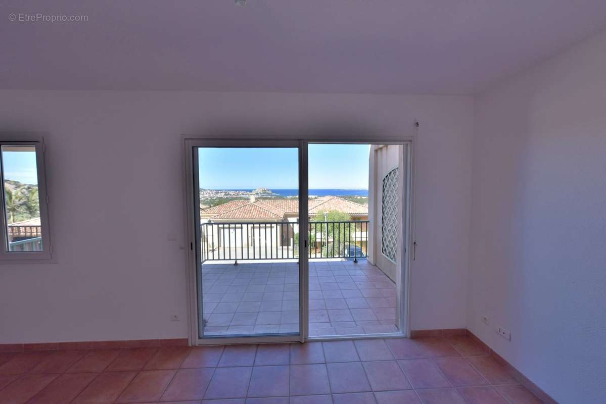 Appartement à CALVI