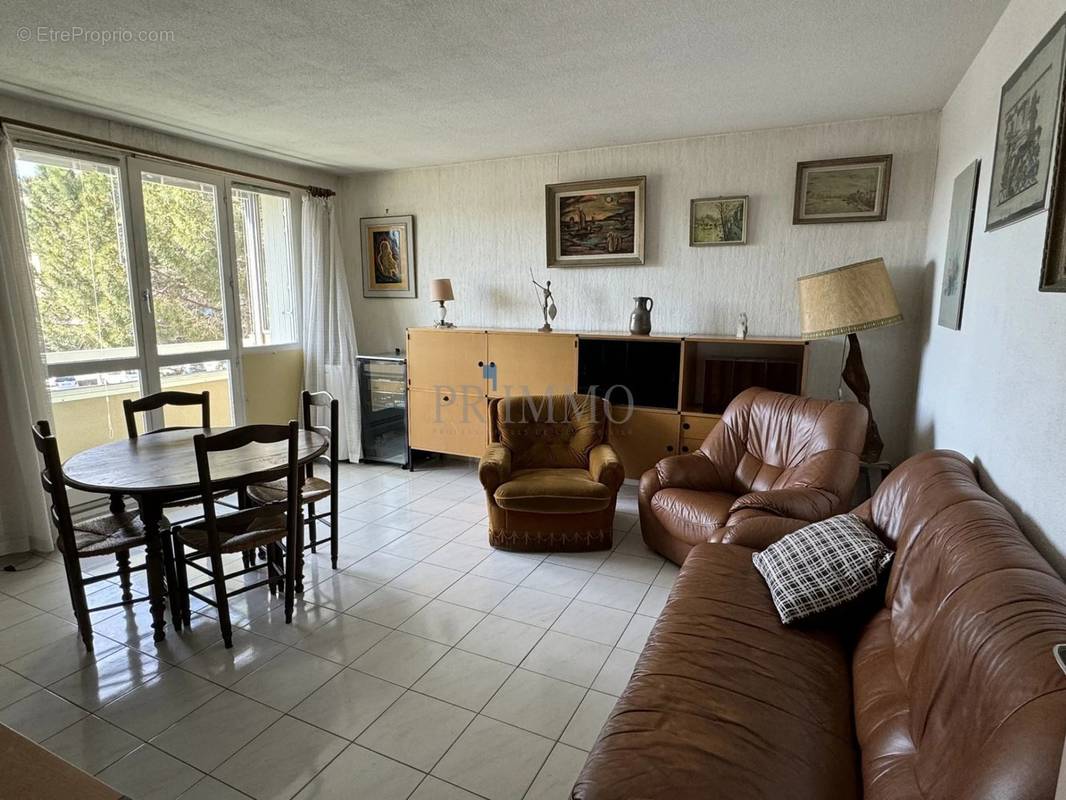 Appartement à FREJUS