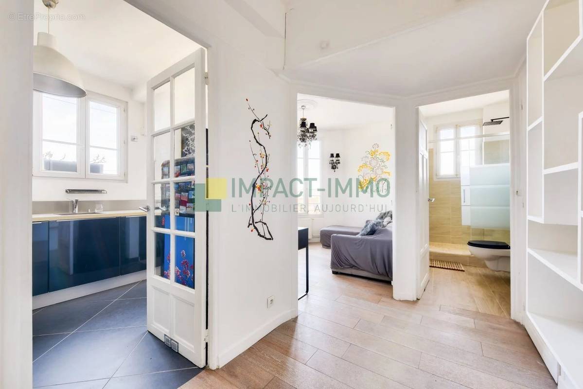 Appartement à COURBEVOIE