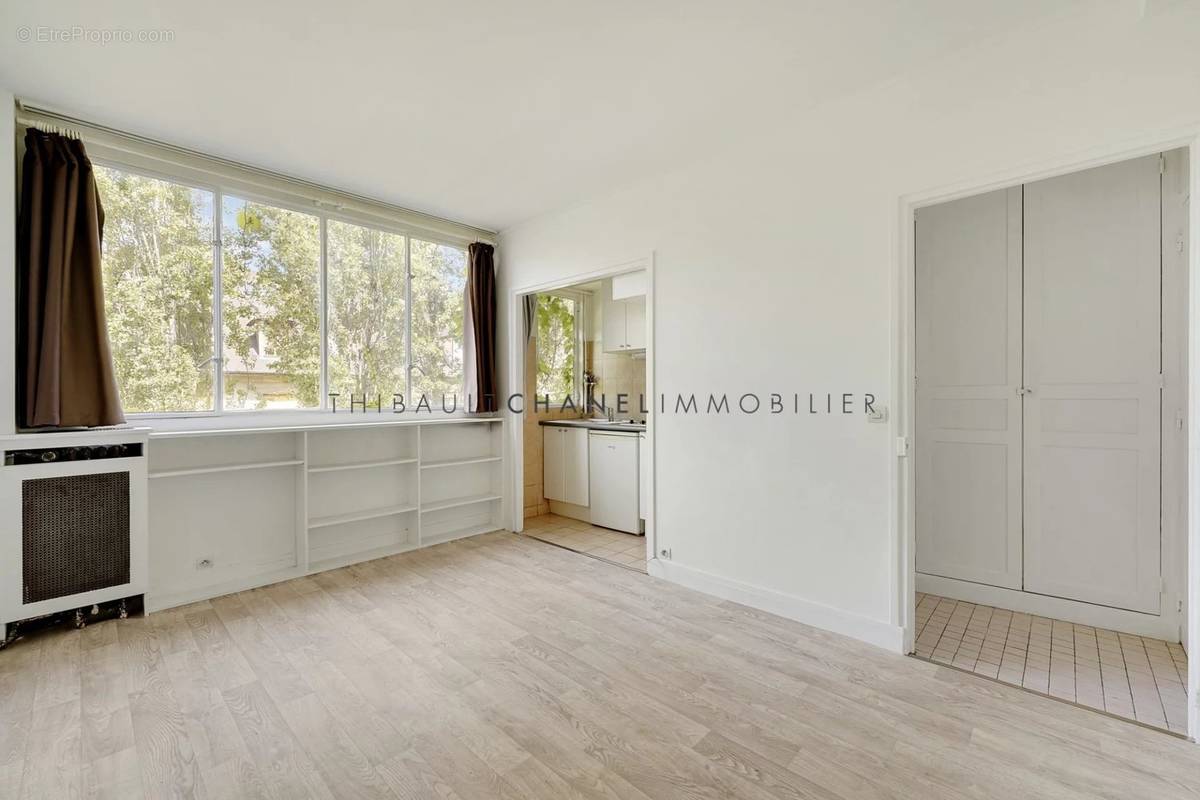 Appartement à PARIS-3E