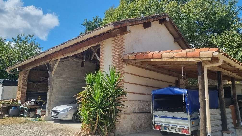 Maison à CAZES-MONDENARD