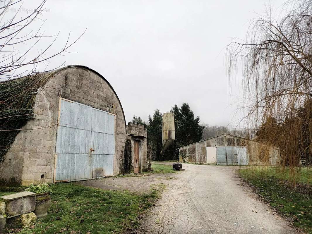 Maison à BRASSAC