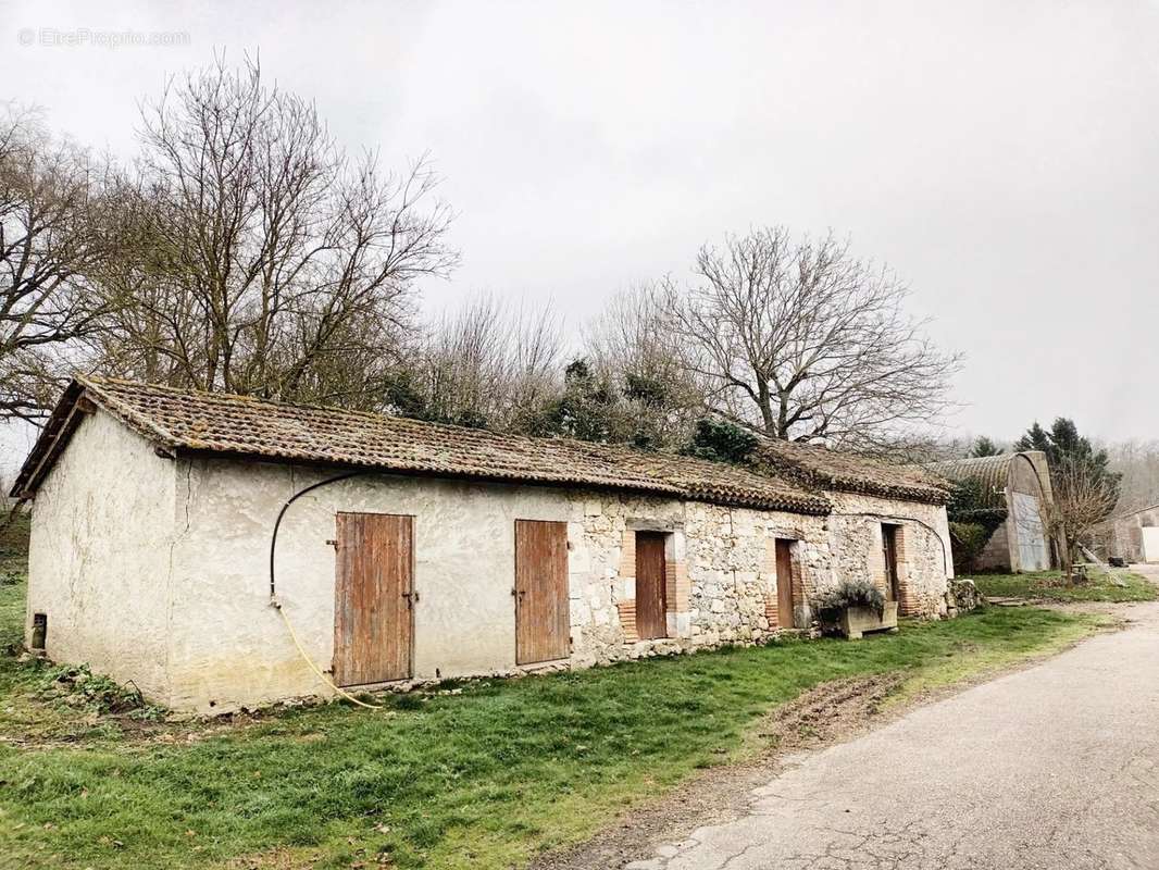 Maison à BRASSAC