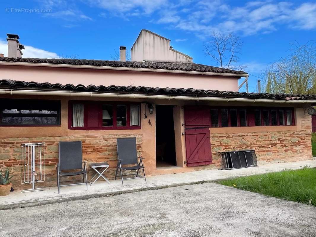 Maison à MONCLAR-DE-QUERCY