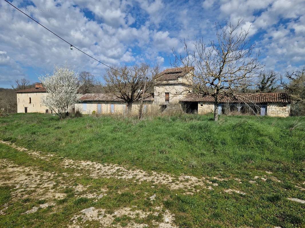 Maison à MONTPEZAT-DE-QUERCY