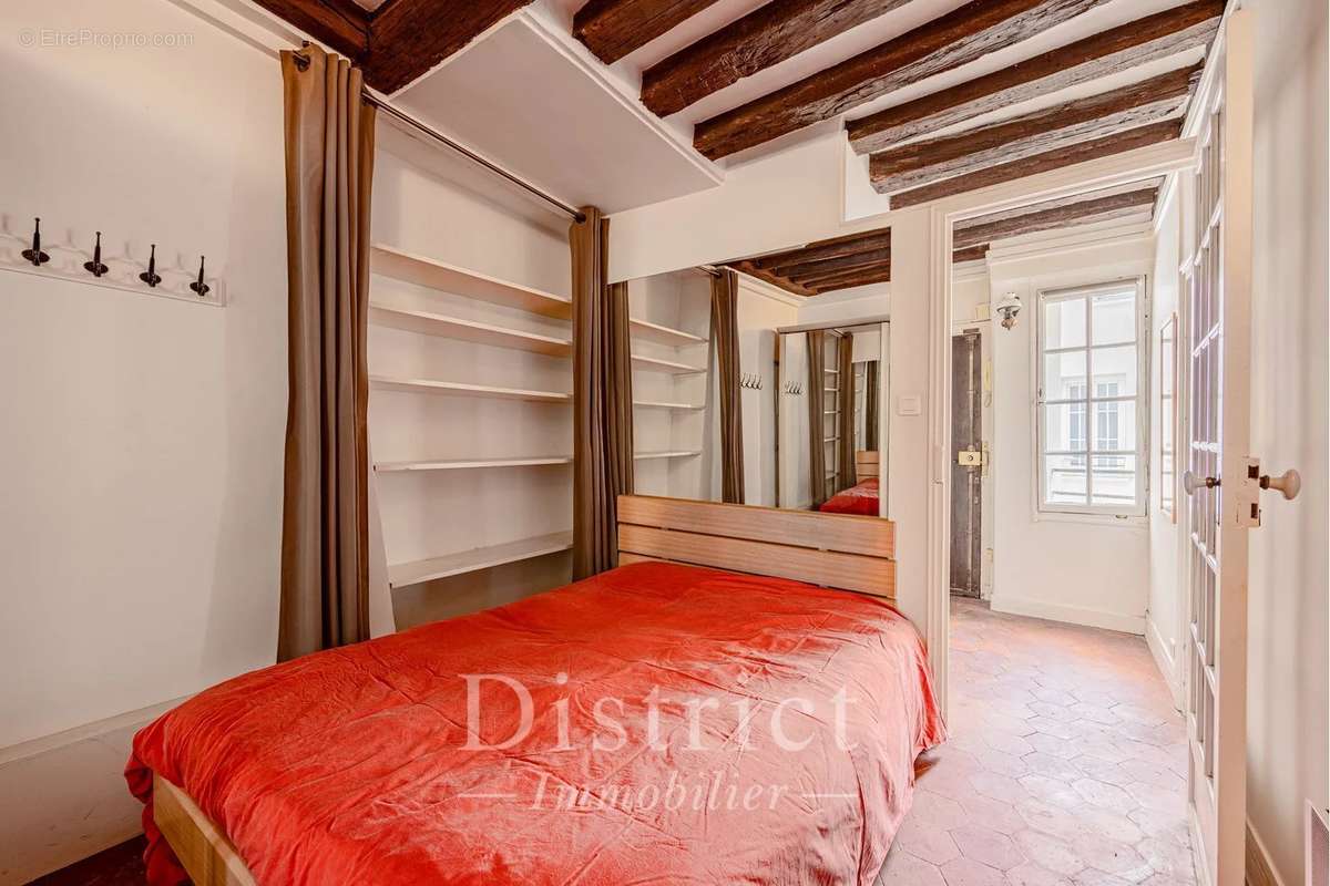 Appartement à PARIS-4E