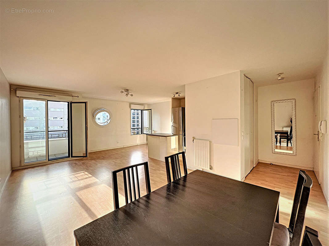 Appartement à SURESNES