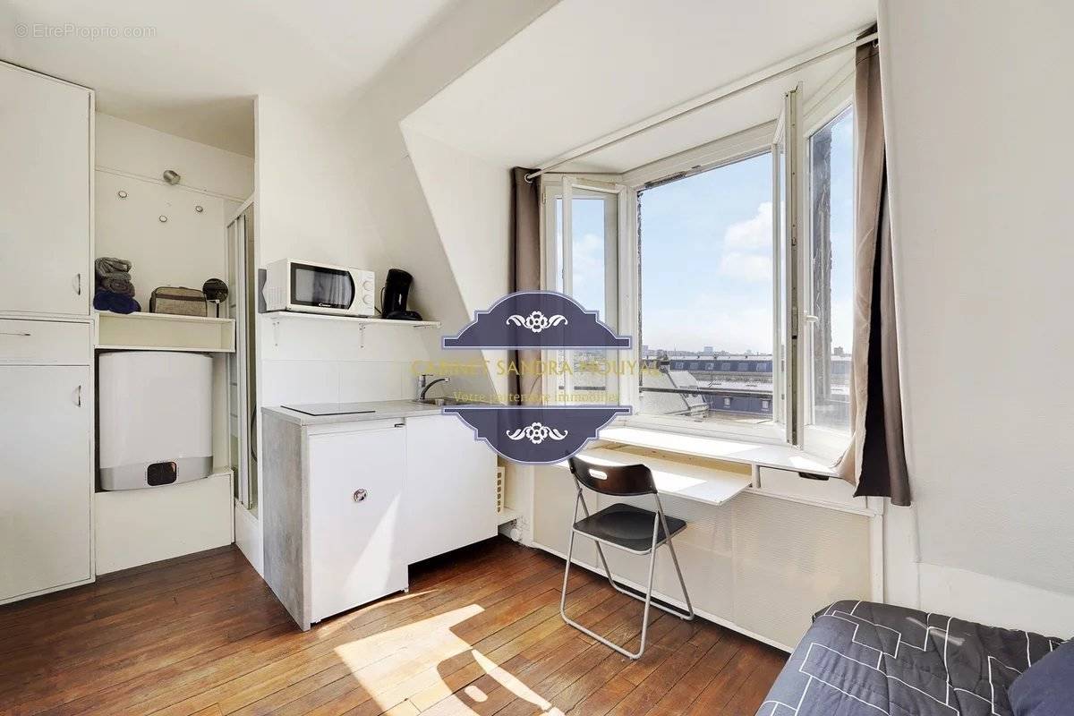 Appartement à PARIS-3E