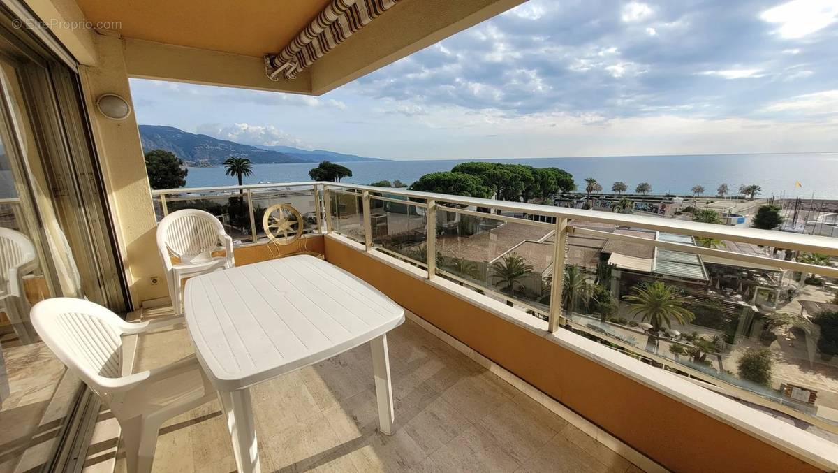 Appartement à ROQUEBRUNE-CAP-MARTIN