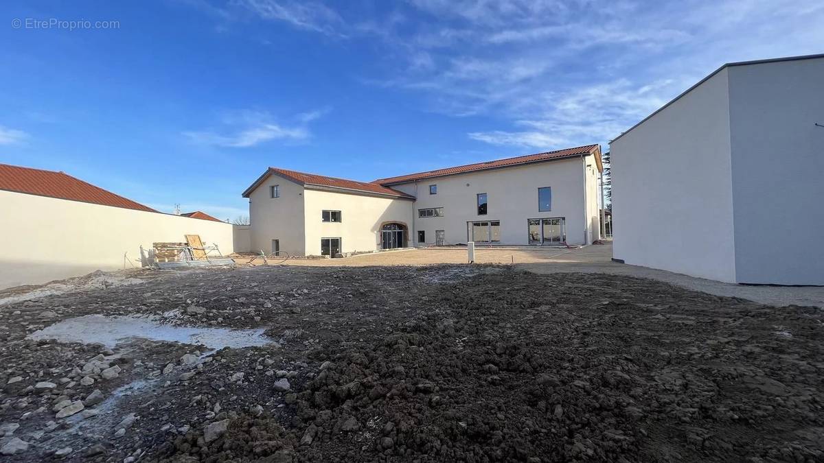 Appartement à LENTILLY