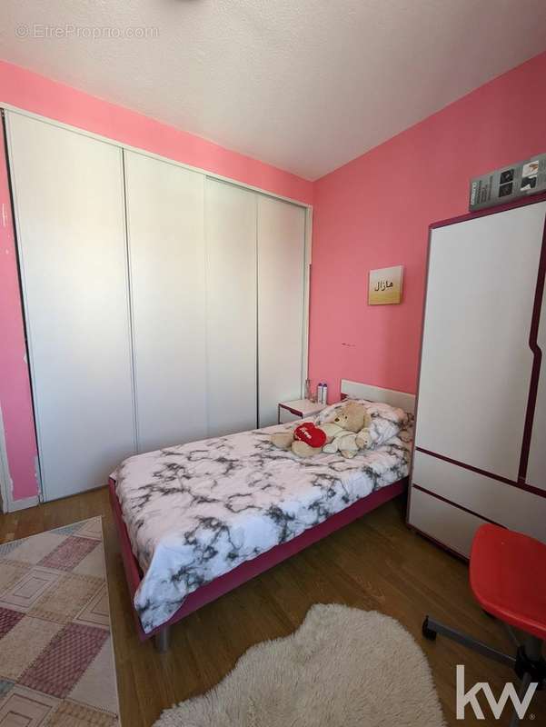 Appartement à SURY-LE-COMTAL