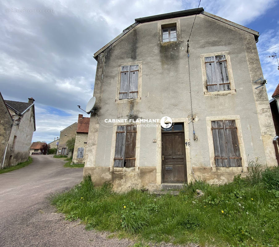 Maison à VENAREY-LES-LAUMES