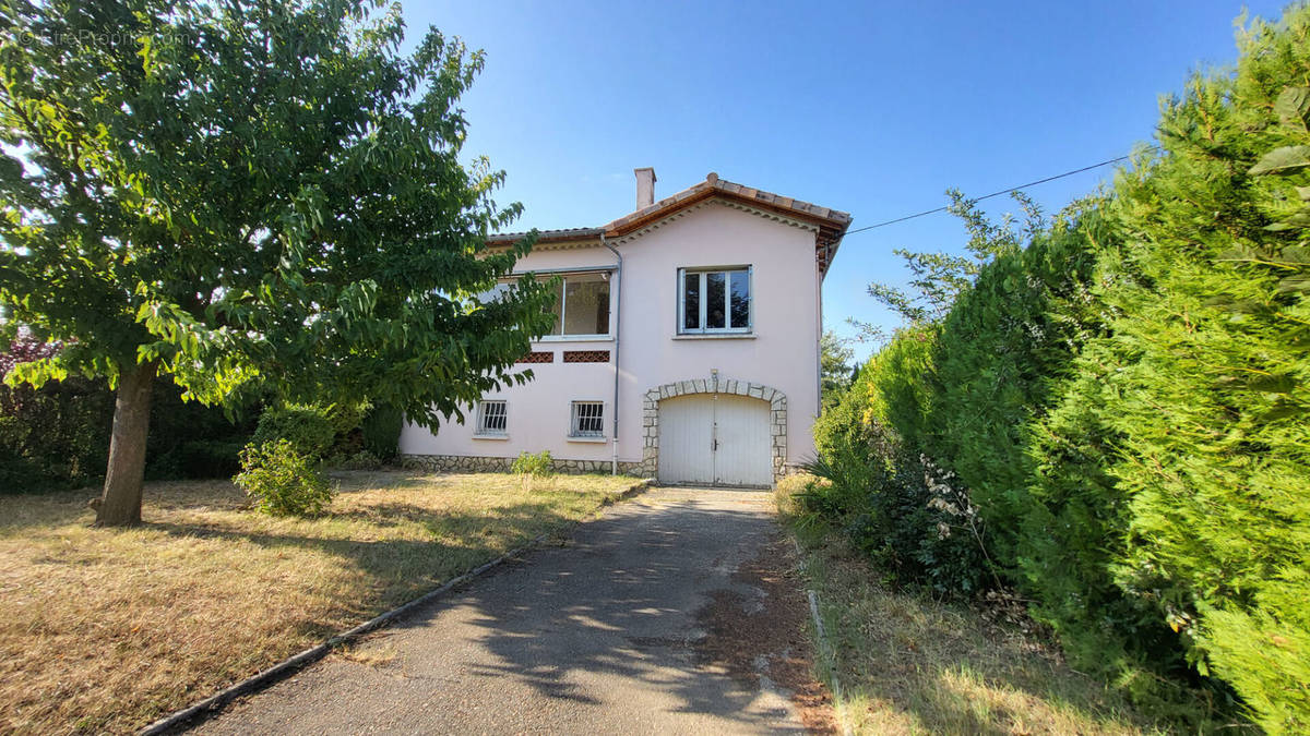 Maison à ROMANS-SUR-ISERE