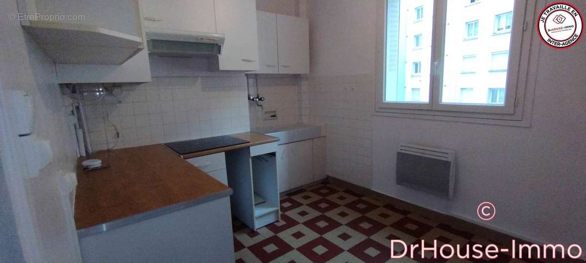 Appartement à SAINT-ETIENNE