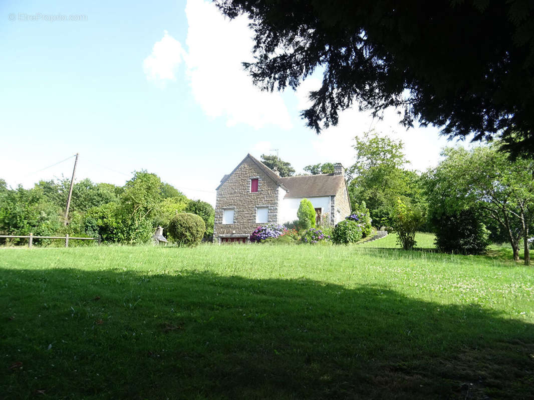 Maison à MORTAIN