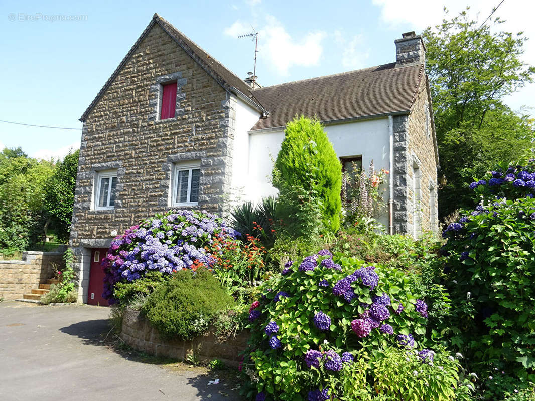 Maison à MORTAIN