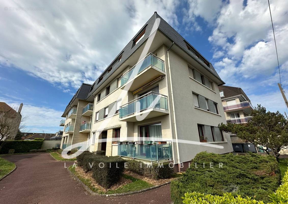 Appartement à OUISTREHAM