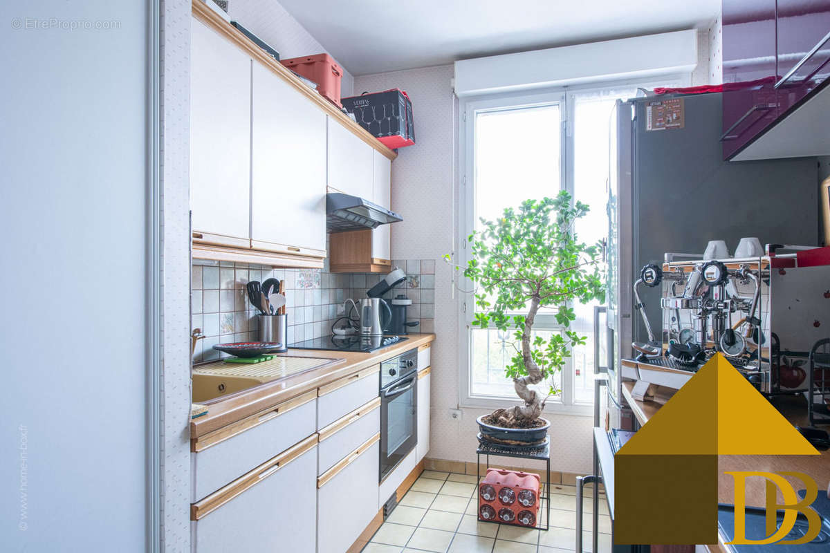 Appartement à MAISONS-ALFORT