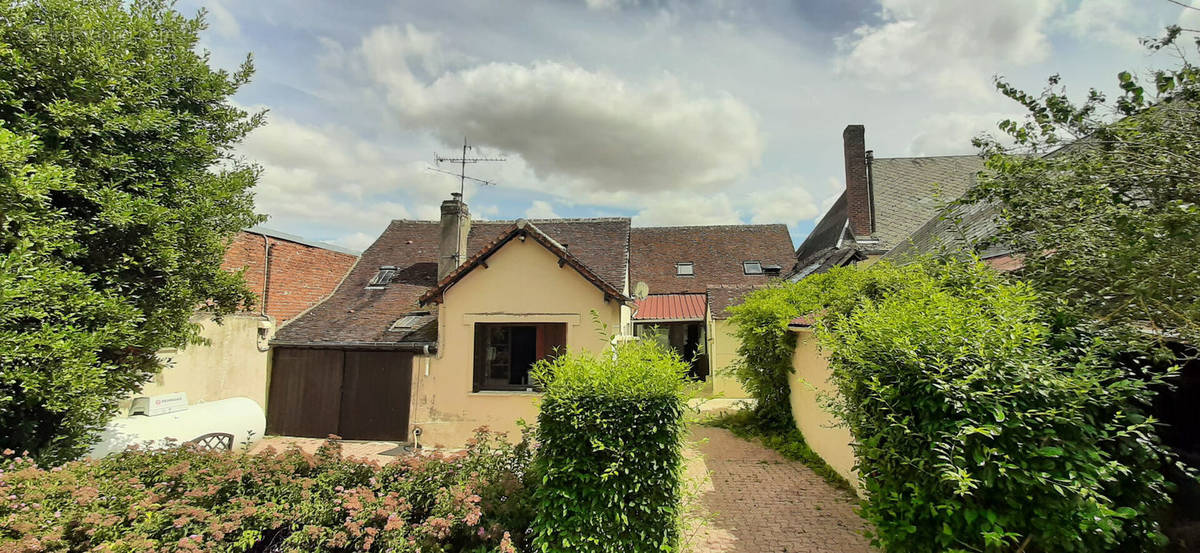 Maison à CHATEAUNEUF-EN-THYMERAIS