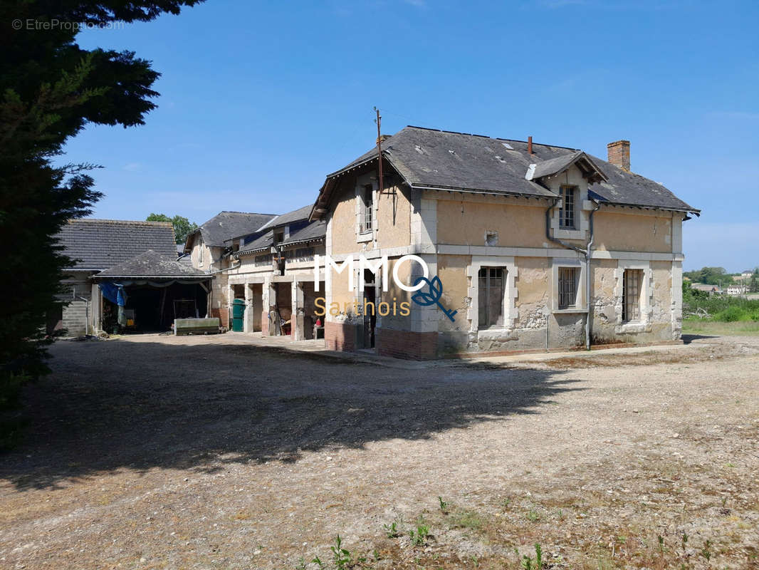 Maison à VERNEIL-LE-CHETIF