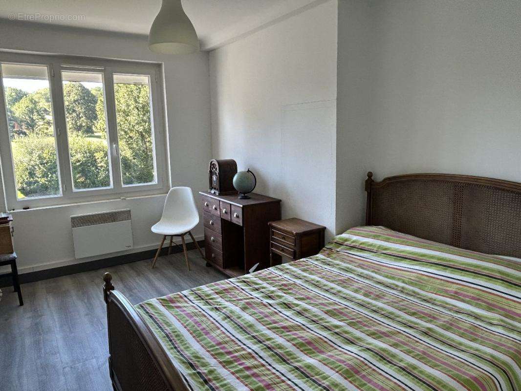 Appartement à VILLEFRANCHE-DE-PANAT