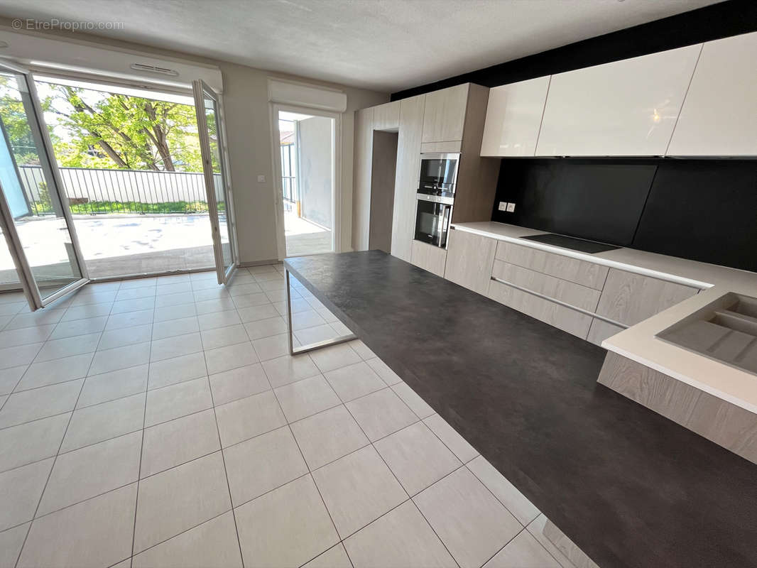 Appartement à MARSEILLE-10E