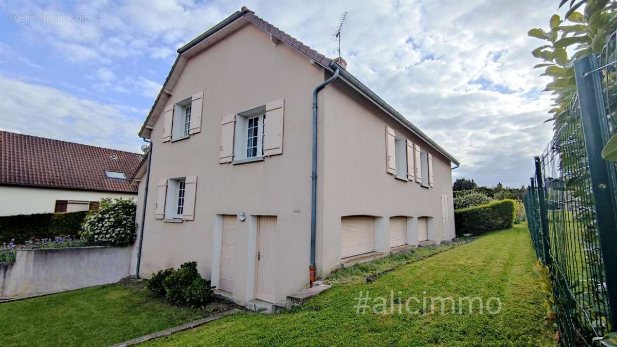 Maison à SEZANNE