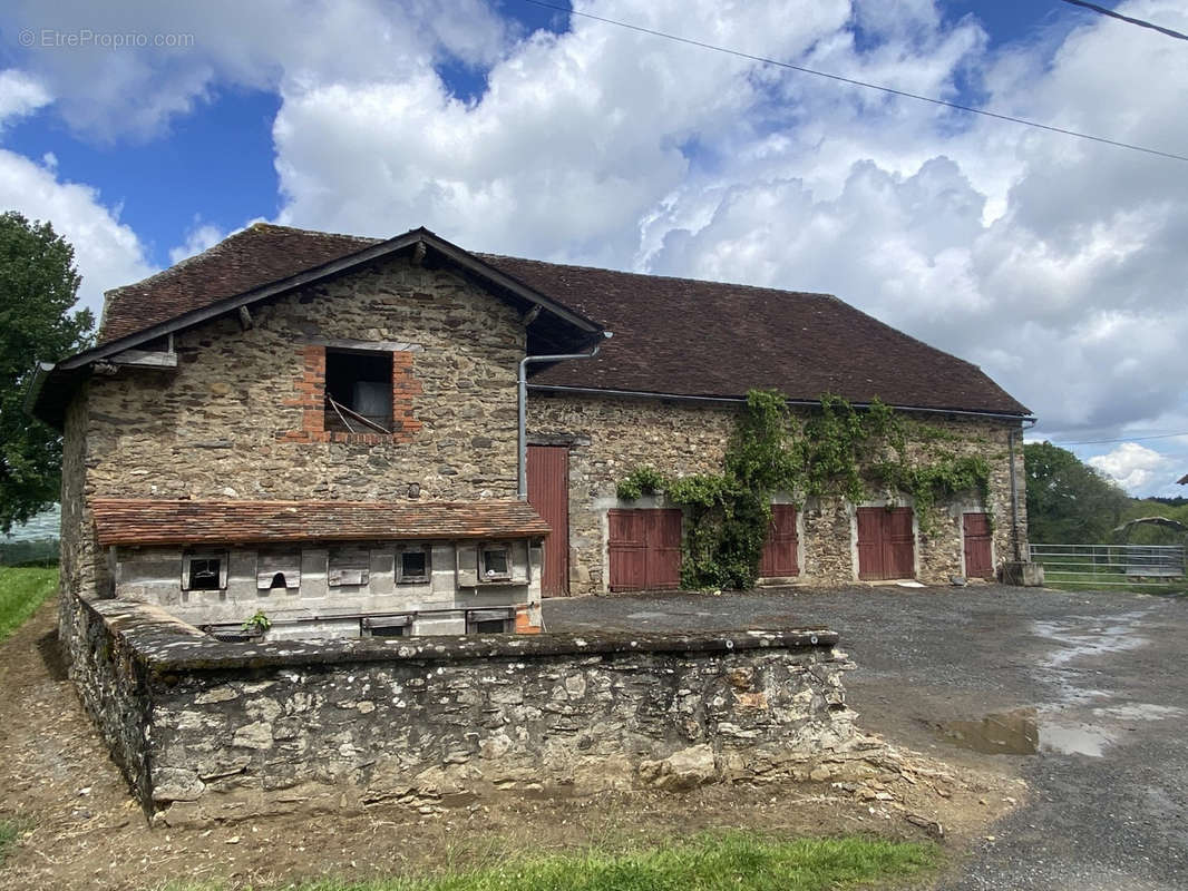 Maison à SAINT-SORNIN-LAVOLPS