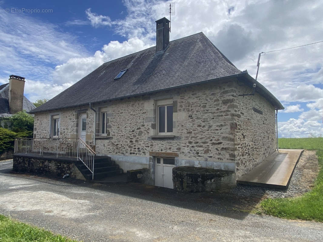 Maison à SAINT-SORNIN-LAVOLPS