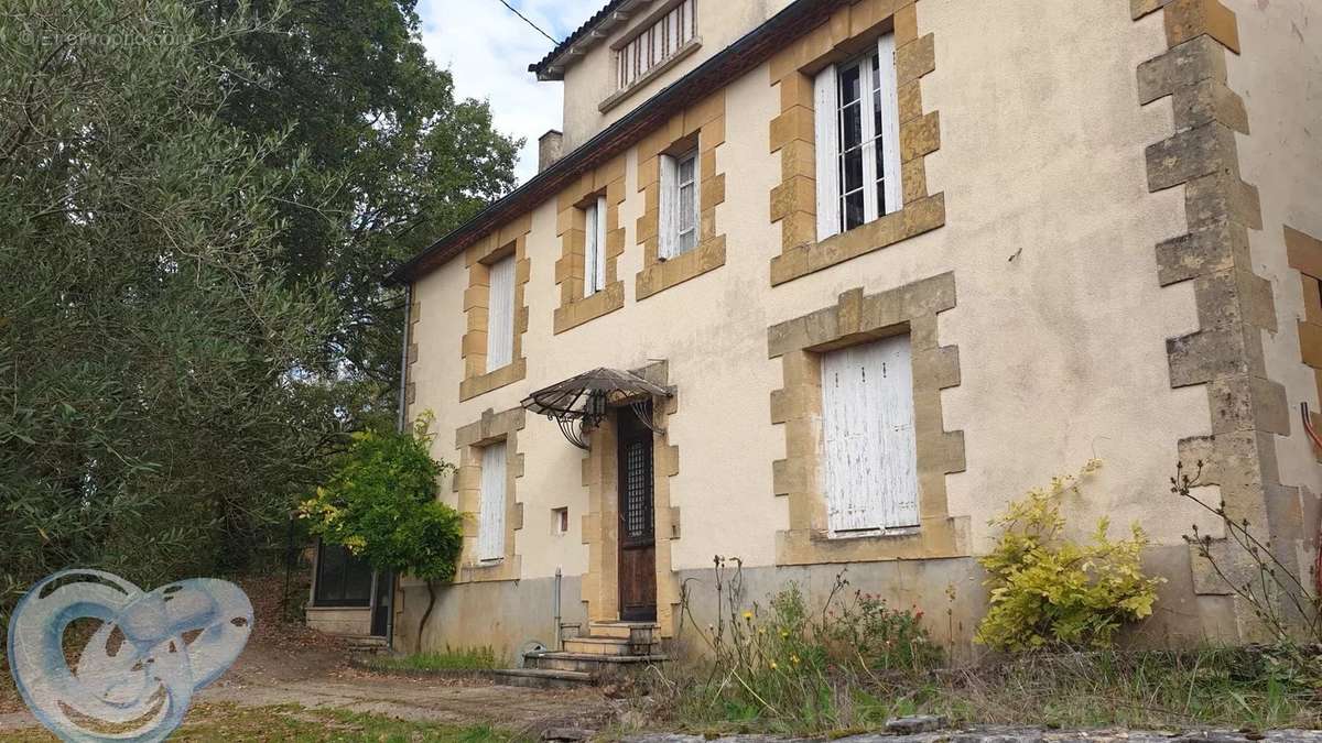 Maison à SAINT-CYPRIEN