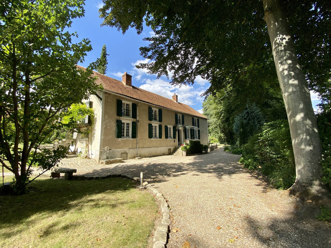 Maison à CELY