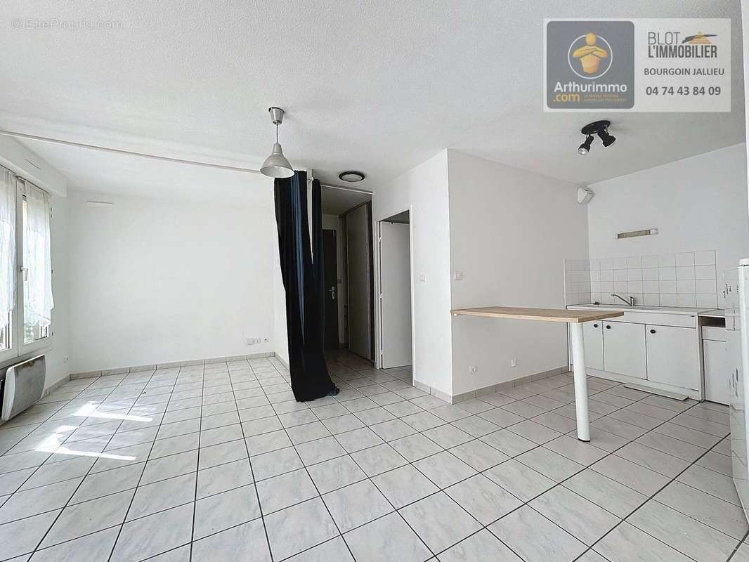 Appartement à BOURGOIN-JALLIEU