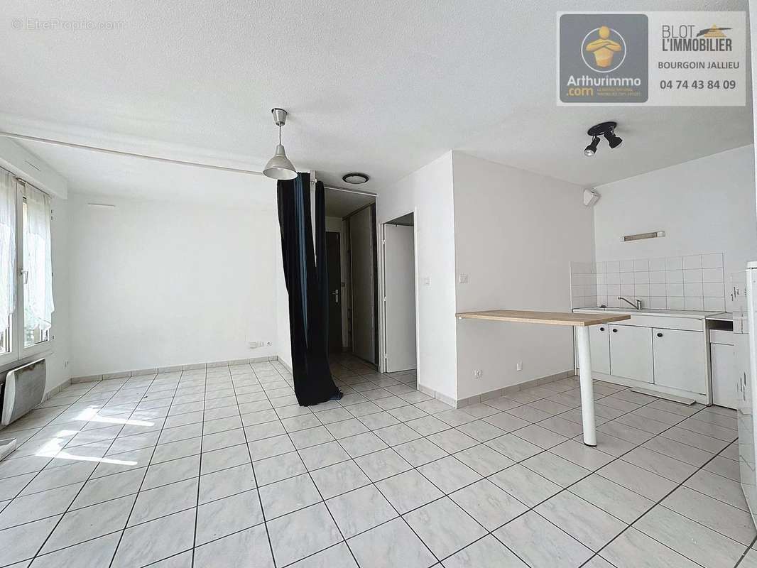 Appartement à BOURGOIN-JALLIEU