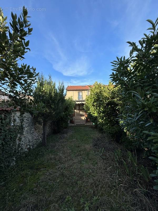 Maison à CHAMPIGNY-SUR-MARNE