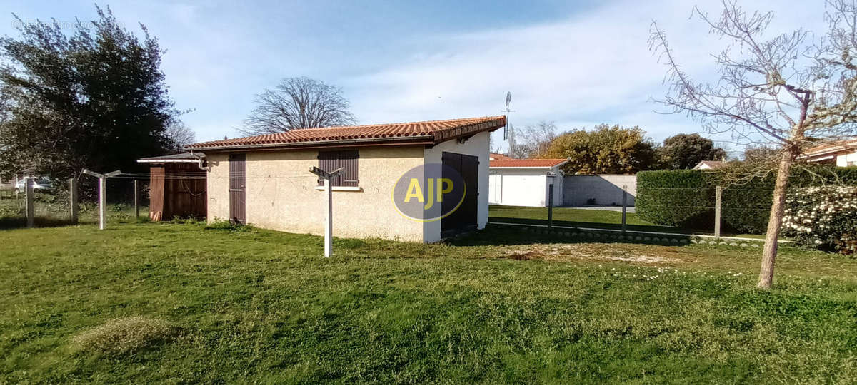 Maison à GRAYAN-ET-L&#039;HOPITAL