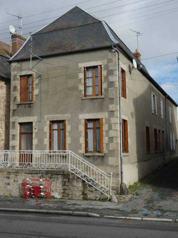 Maison à JARNAGES