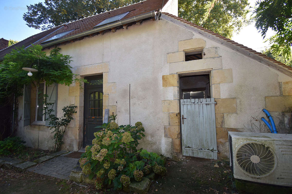 Maison à COULANGES-LES-NEVERS