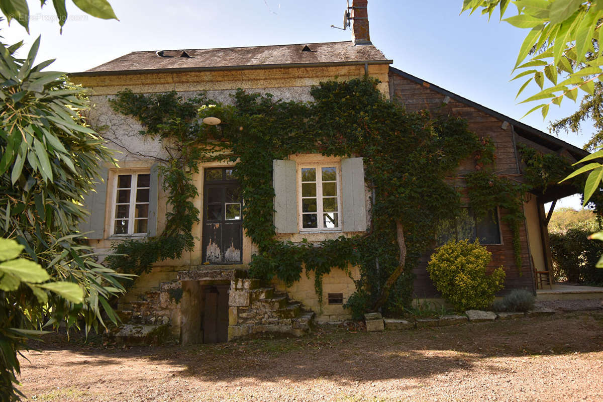 Maison à COULANGES-LES-NEVERS