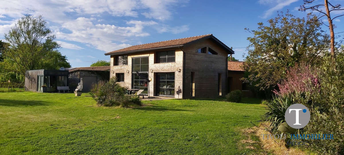 Maison à SAINT-VIVIEN-DE-MEDOC