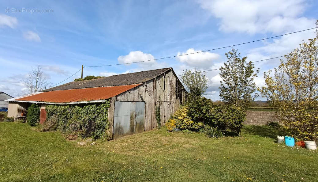 Maison à LEUHAN