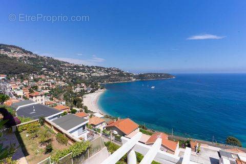 Appartement à ROQUEBRUNE-CAP-MARTIN