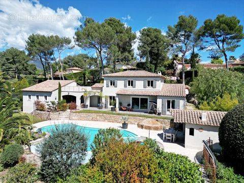 Maison à ROQUEFORT-LES-PINS