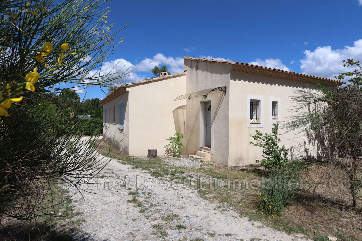 Maison à SAINT-SATURNIN-LES-APT