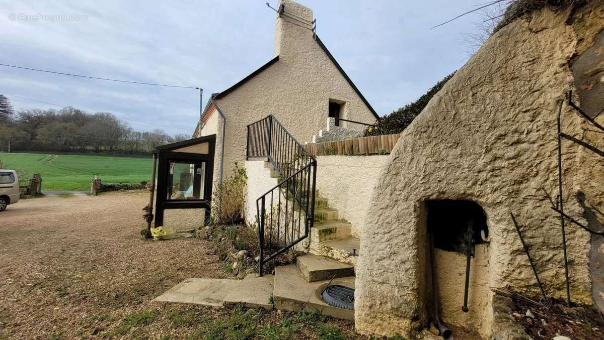 Maison à SAVIGNY-SUR-BRAYE