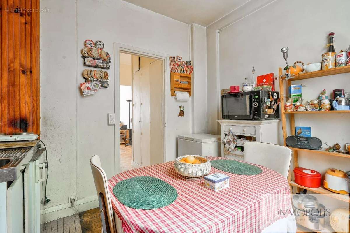 Appartement à PARIS-18E