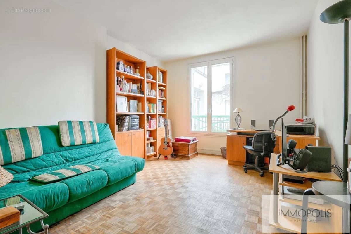 Appartement à PARIS-18E